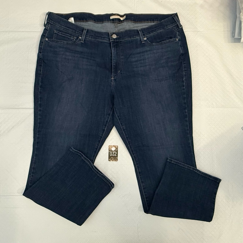 Levi’s Dark Blue Classic Straight Women's Jeans